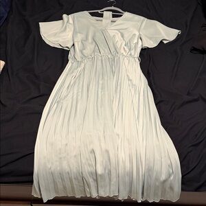 Elegant White Pleated Dress